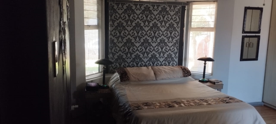 4 Bedroom Property for Sale in Noorsekloof Eastern Cape